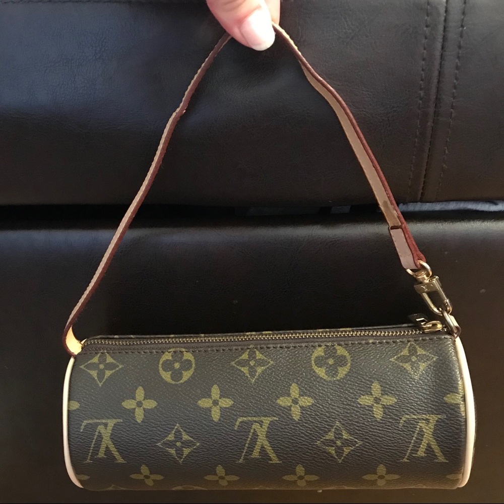 SOLD•••VINTAGE LOUIS VUITTON PAPILLON MINI POUCH